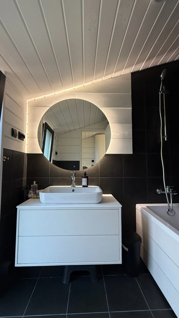 Частный Дом с шикарным видом на закаты с панорамной сауной и купелью