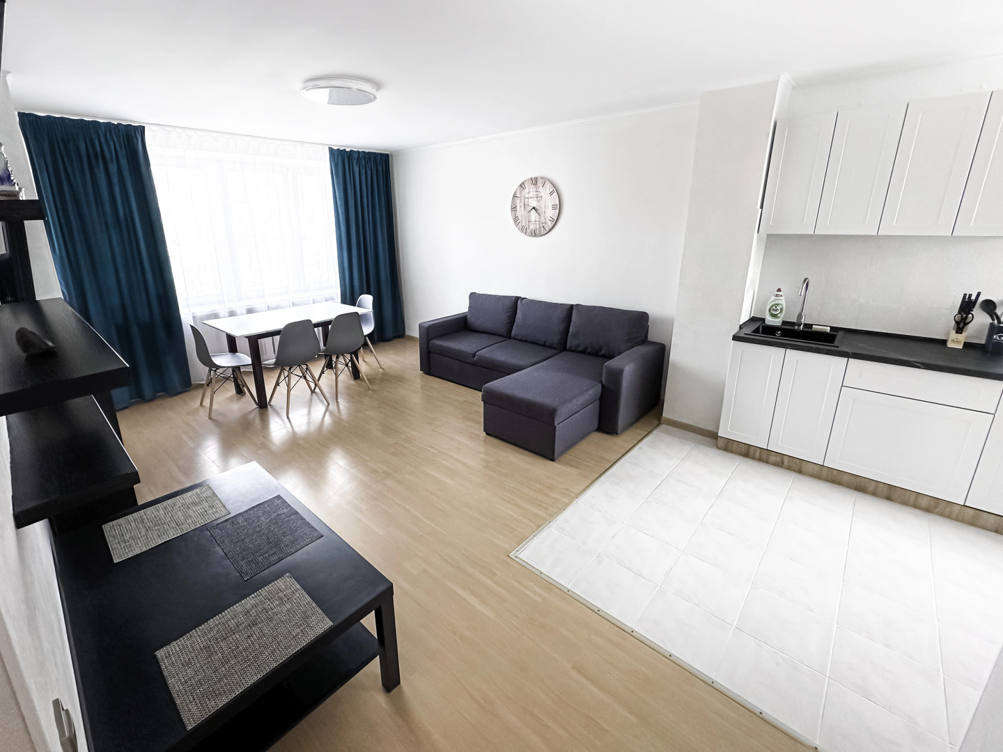 Апартаменты 3 комнаты на Немиге в центре Минска