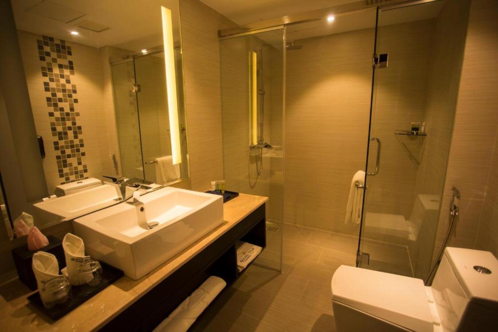 Отель Golden Tulip - The Grandmark Dhaka