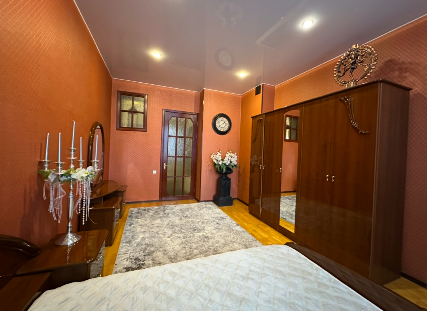 Квартира Большая Двухкомнатная на Ленина 18