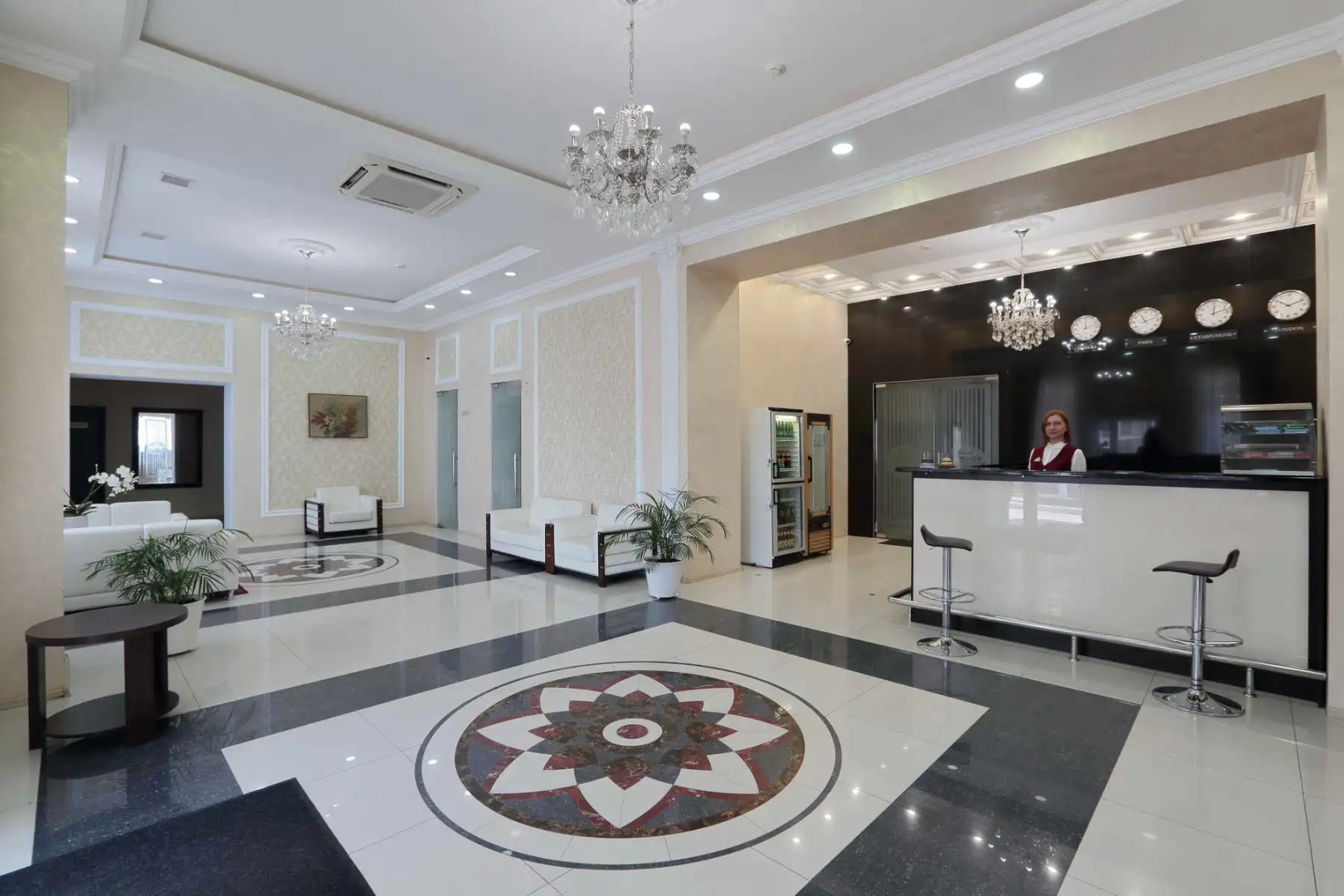 Отель Мезонин