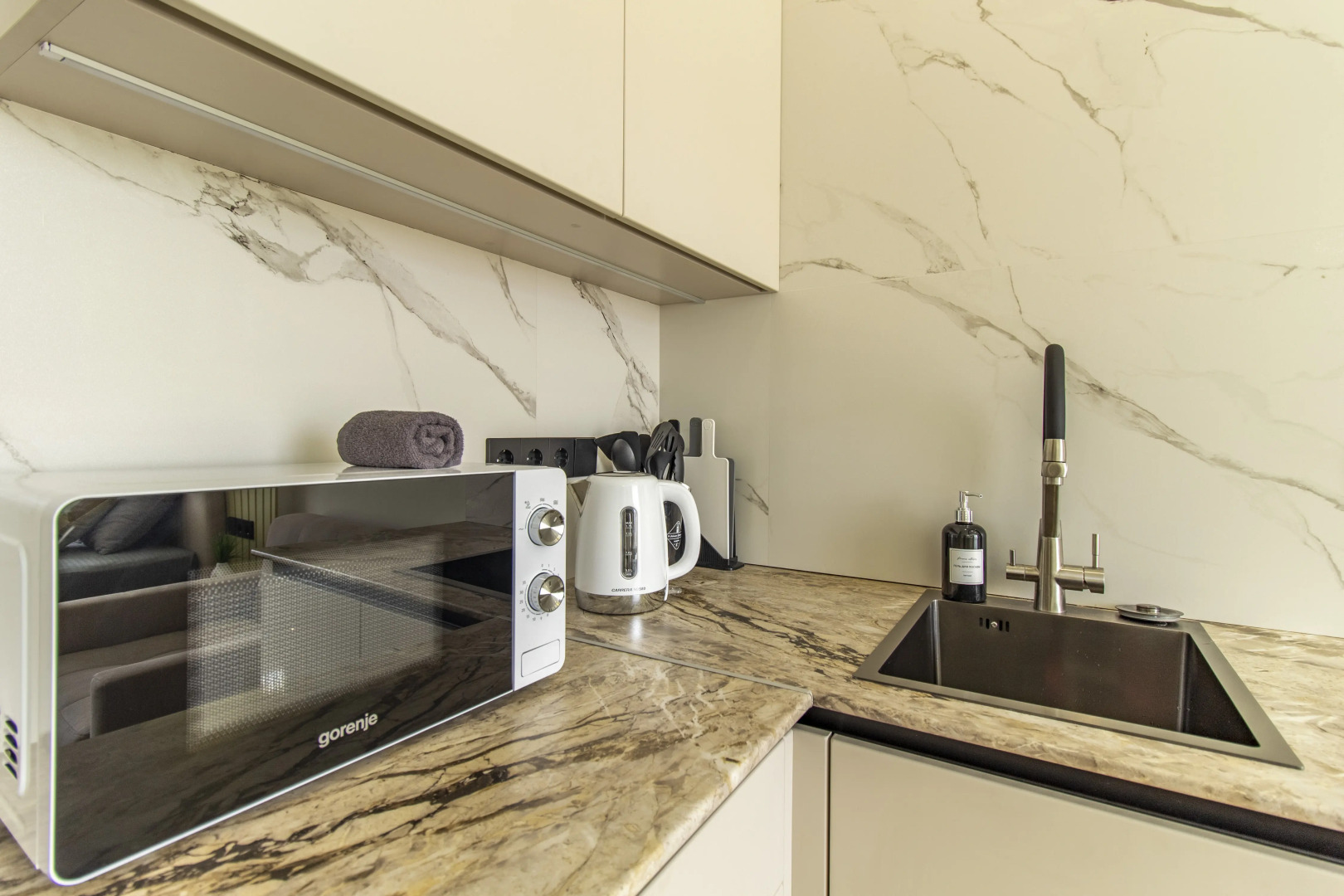 Апартаменты на Родионова 136 Б 3