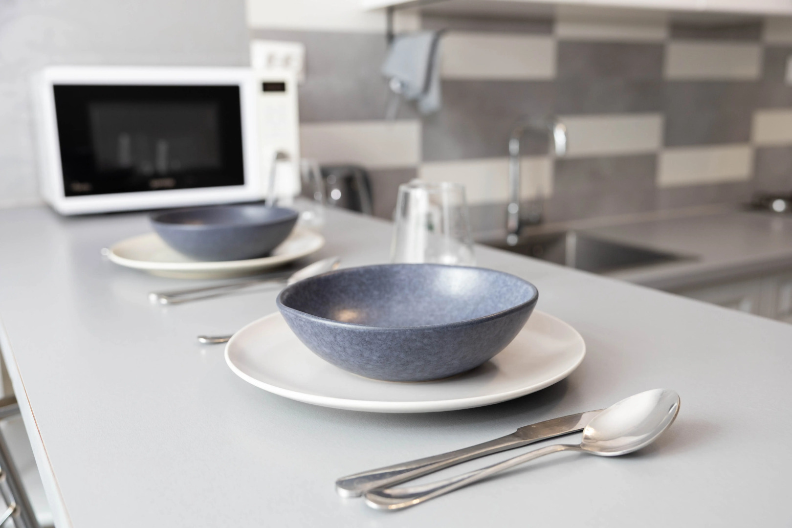 Апартаменты новые и комфортные возле красивого озера