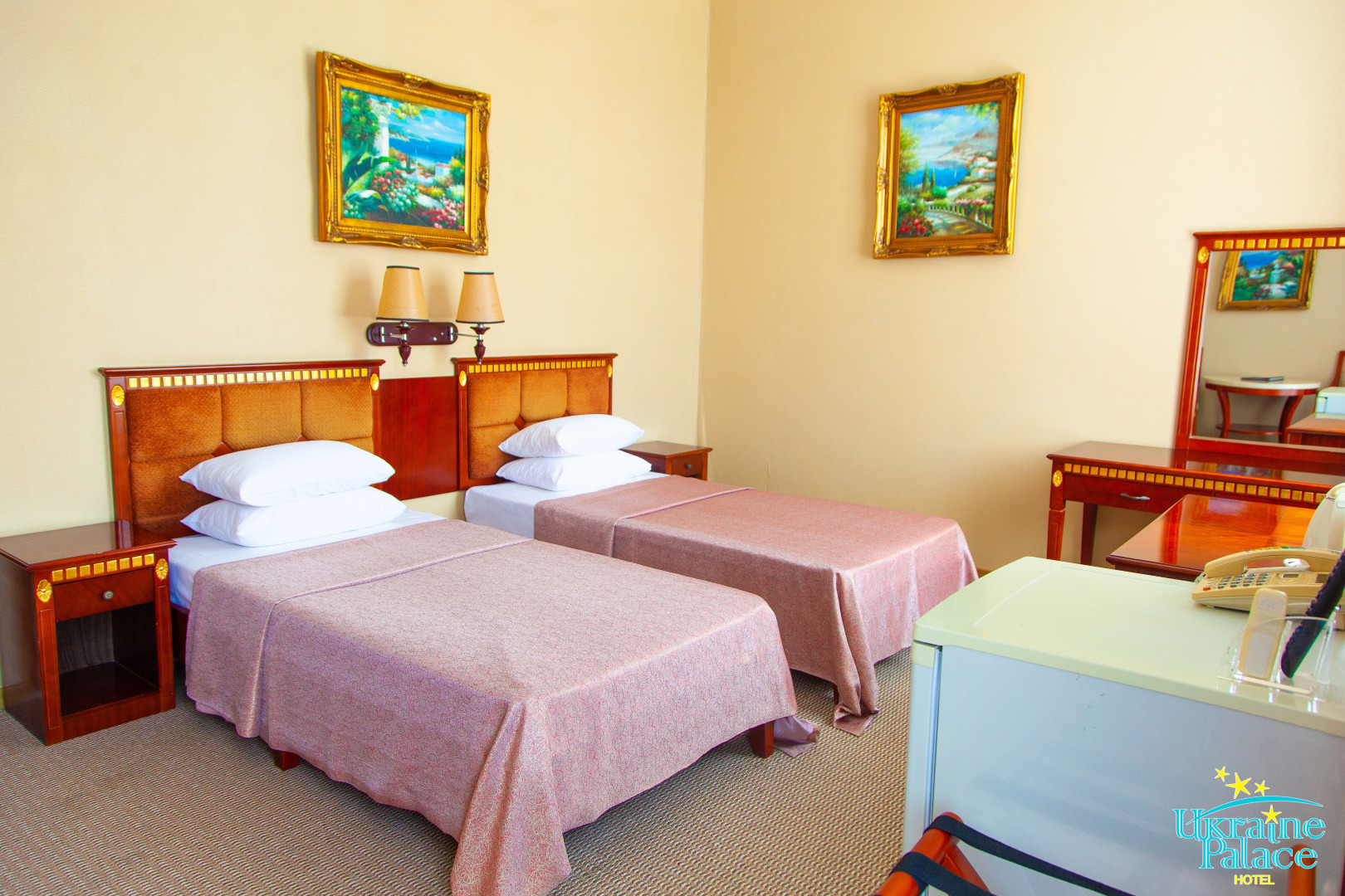 Отель Палас