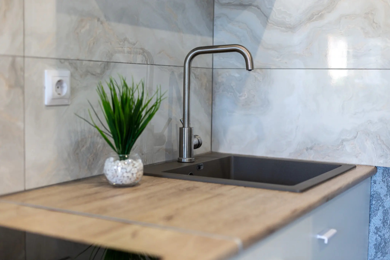 Студия с балконом и видом на горы. Аллея 392