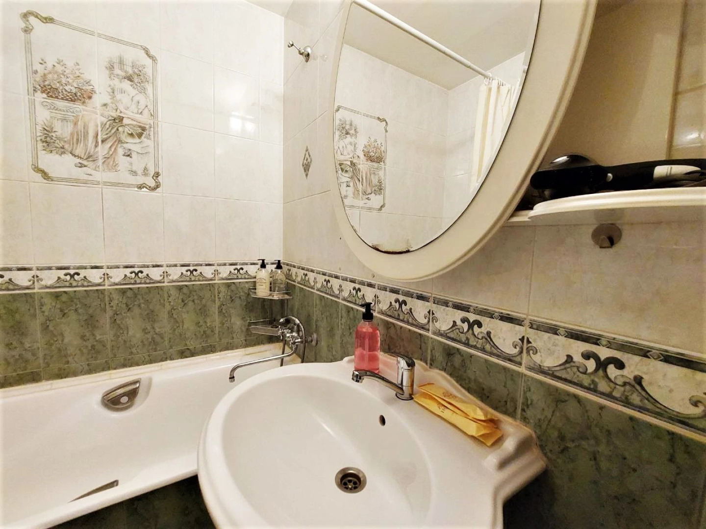 Квартира Просторная Двухкомнатная Квартира