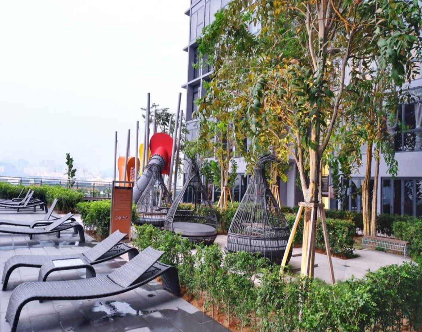 Апарт-отель Expressionz suites by iHost Global