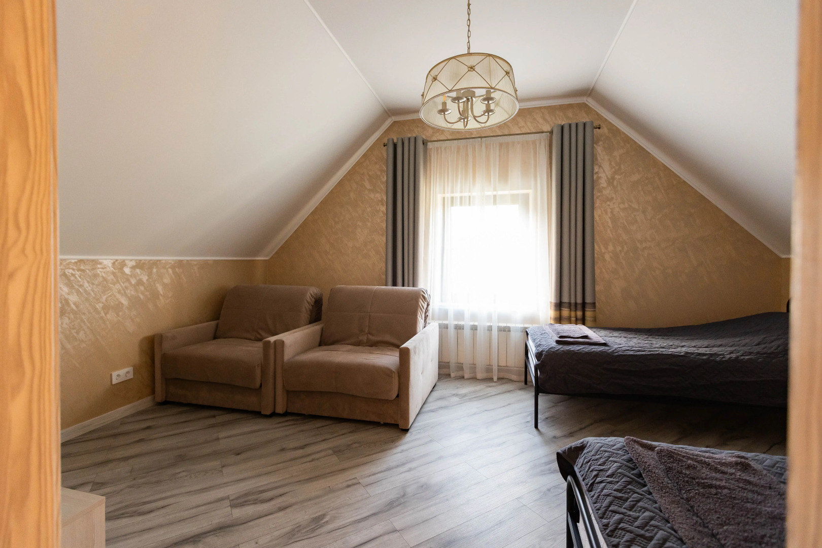 Частный дом Whitey House половина 2