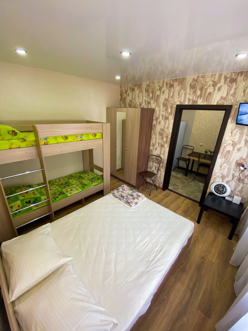 Апартаменты с отдельным входом и парковкой