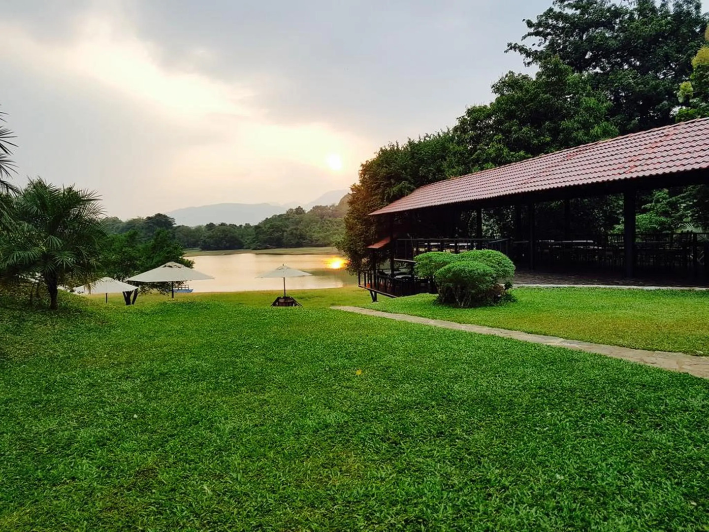 Отель Mapakada Village