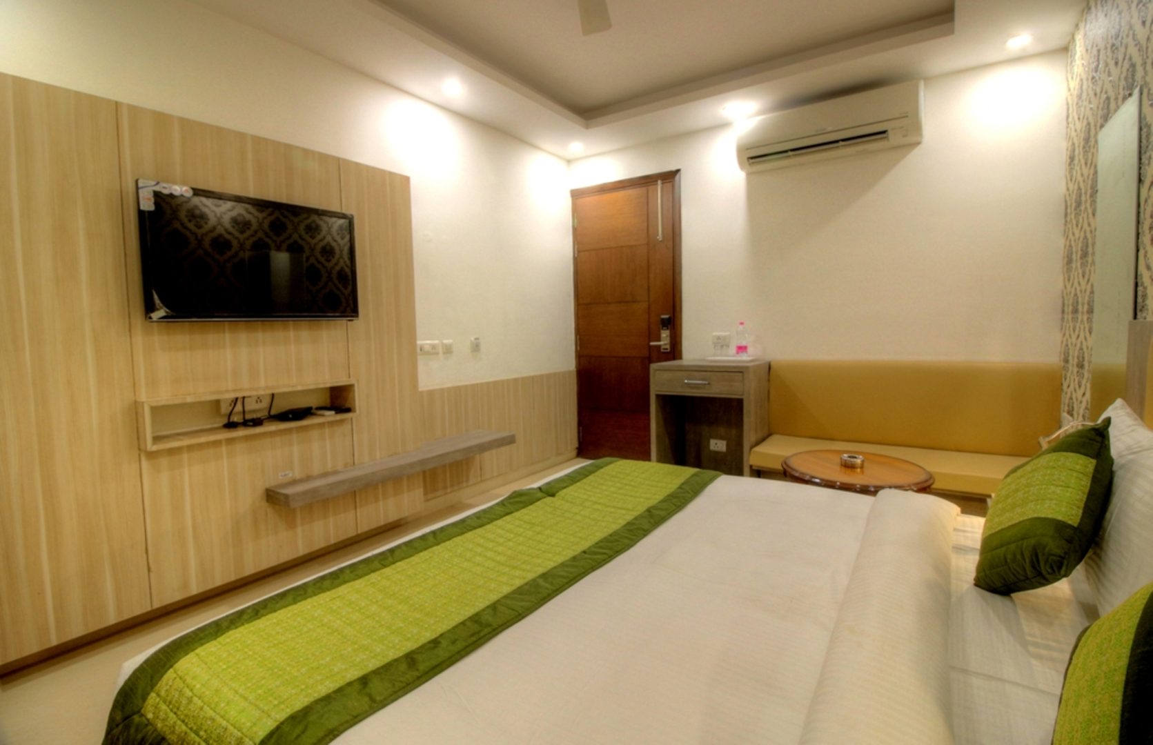 Отель Almati Inn at Delhi Airport