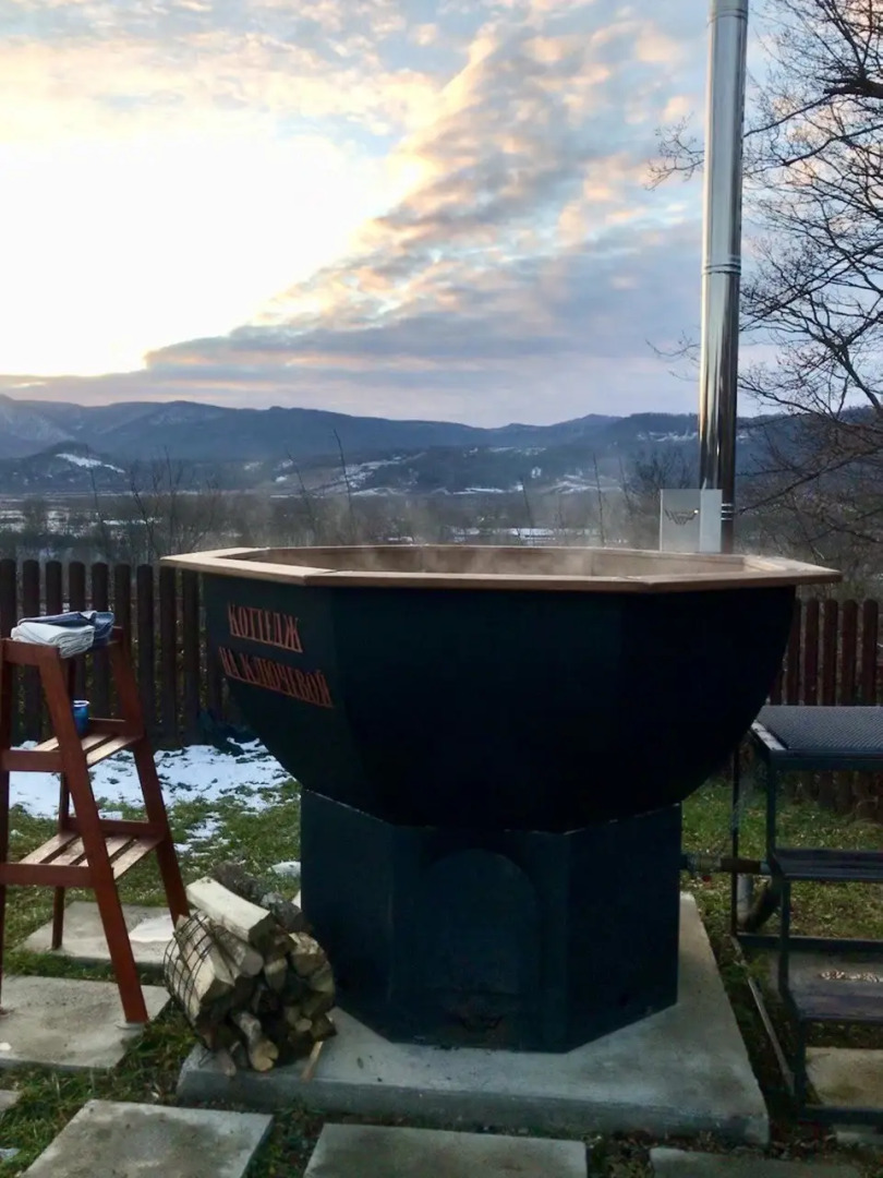 Частный дом часть с 2 спальнями с видом во дворик