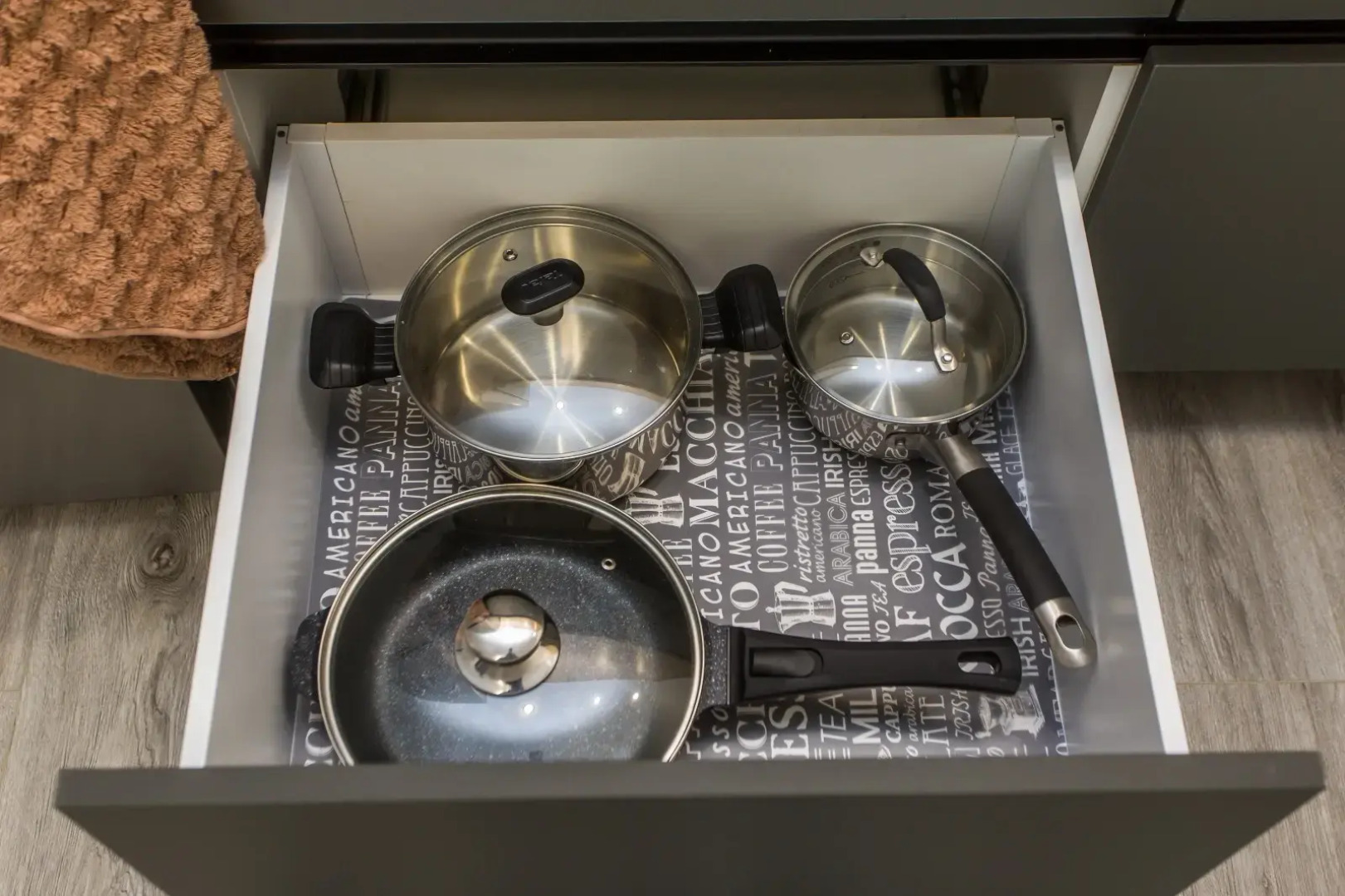 Квартира-студия уютная в новом доме