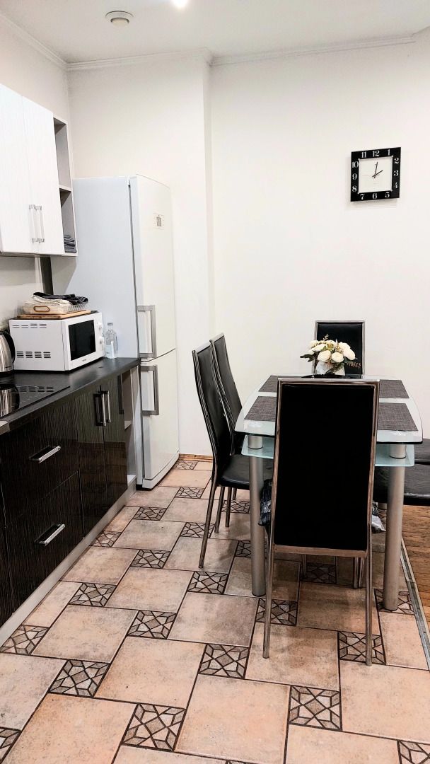 Апартаменты в центре 4-х комнатные на Свердлова 22 рядом с вокзалом