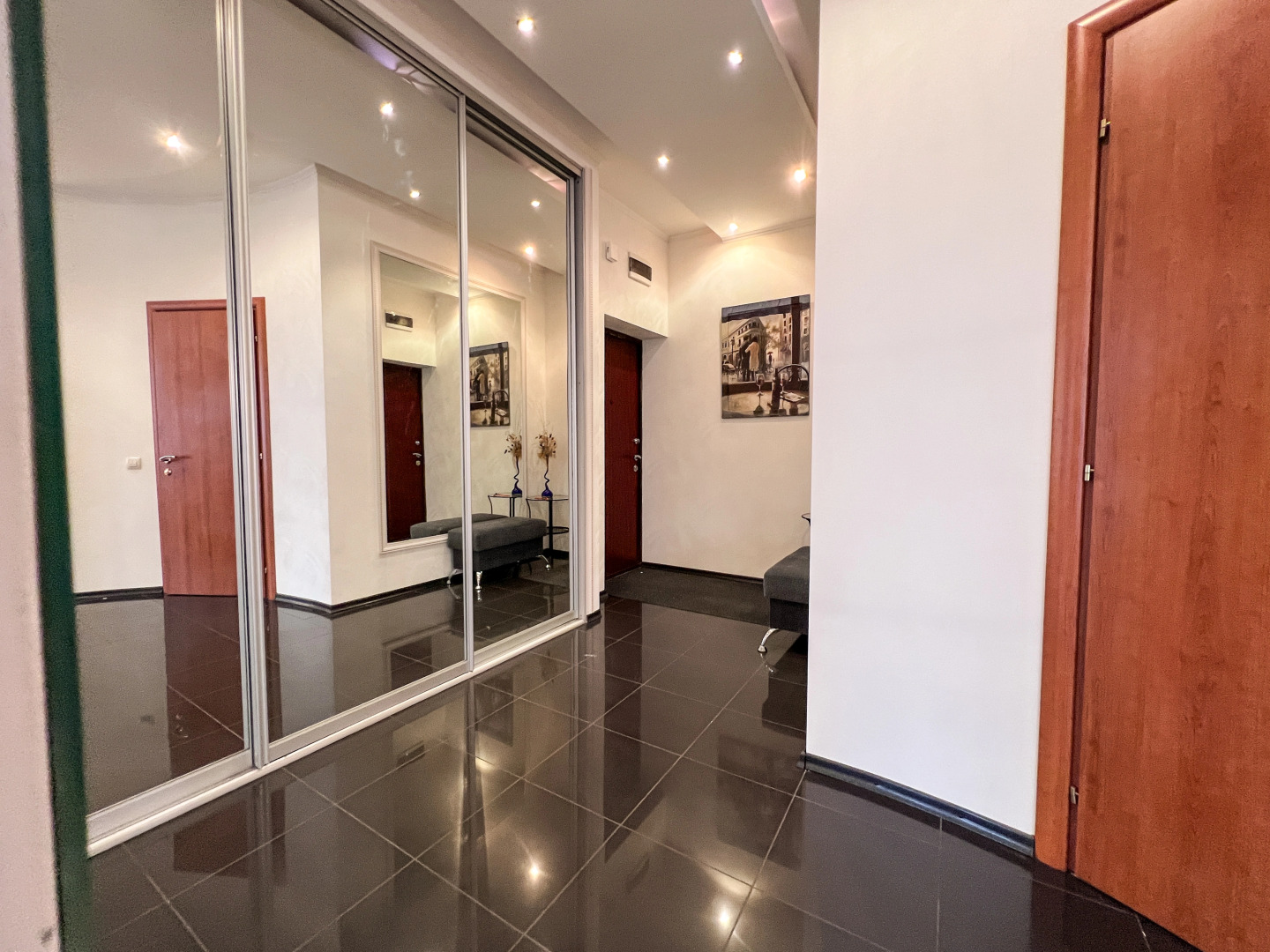 Апартаменты uTrip Barcelona