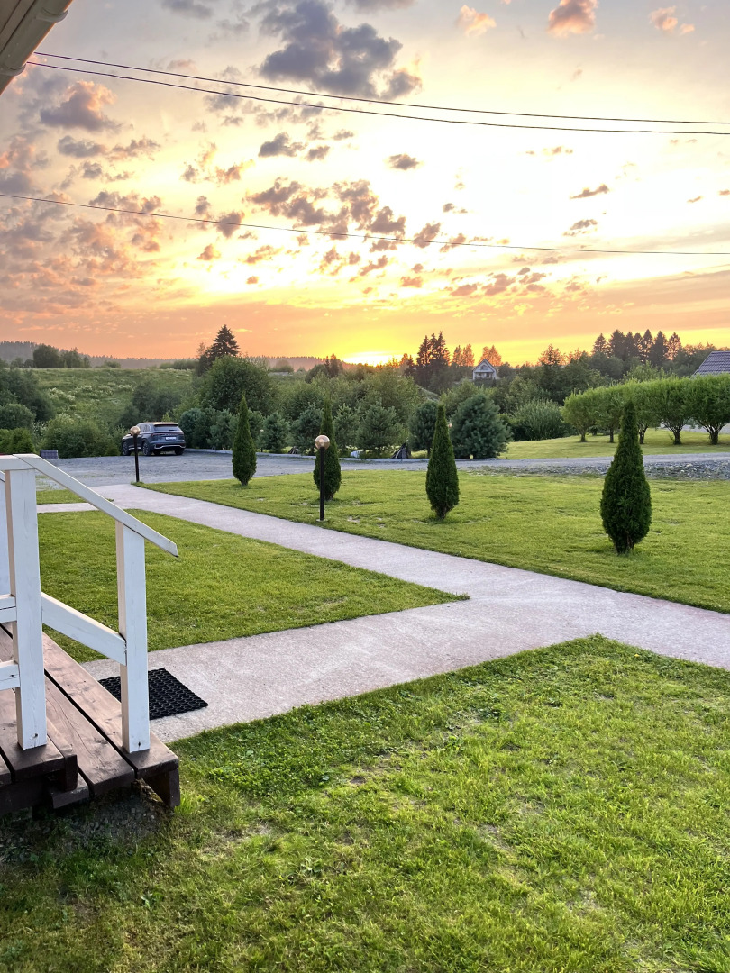 Частный дом у реки 2