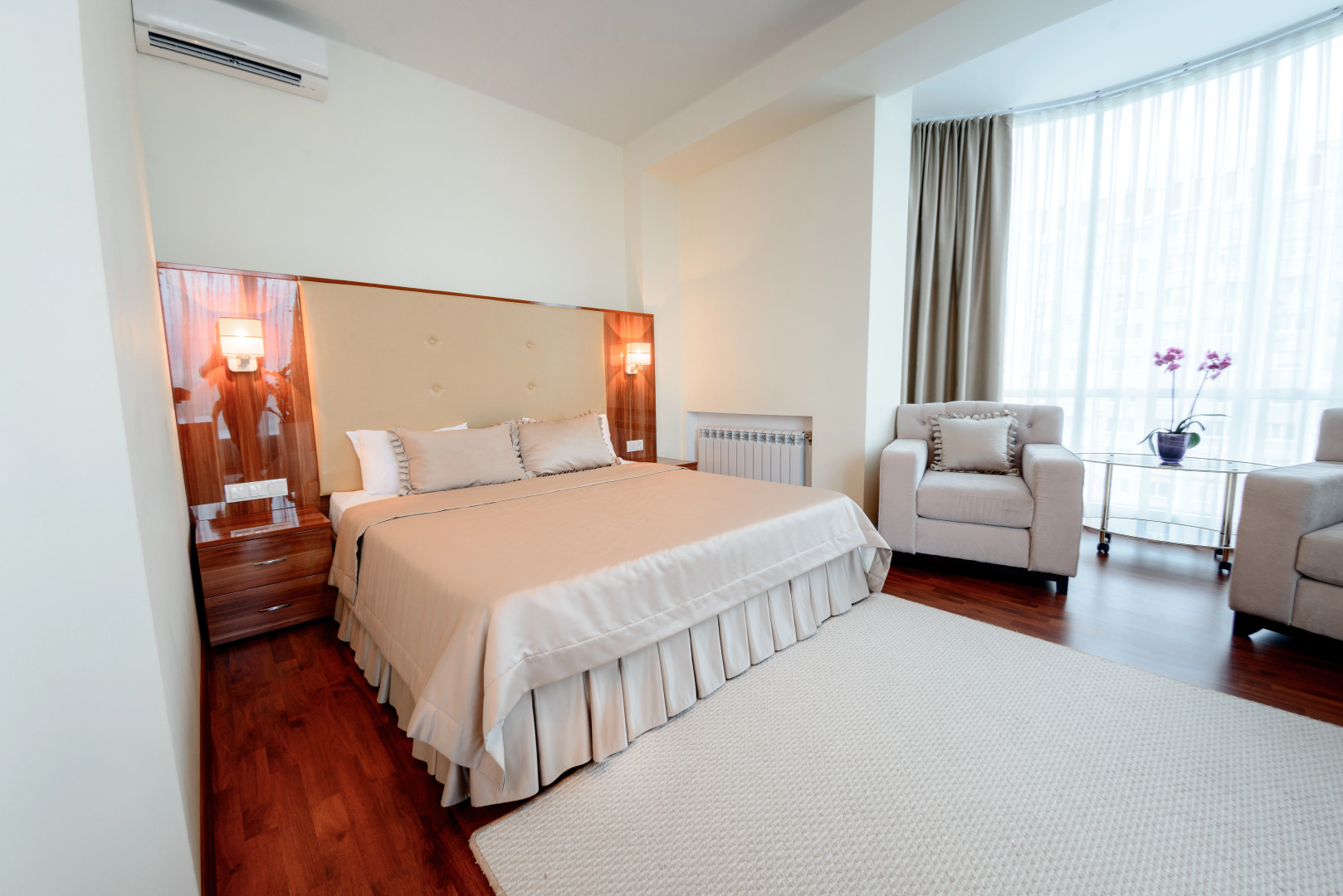 Отель Метрополис