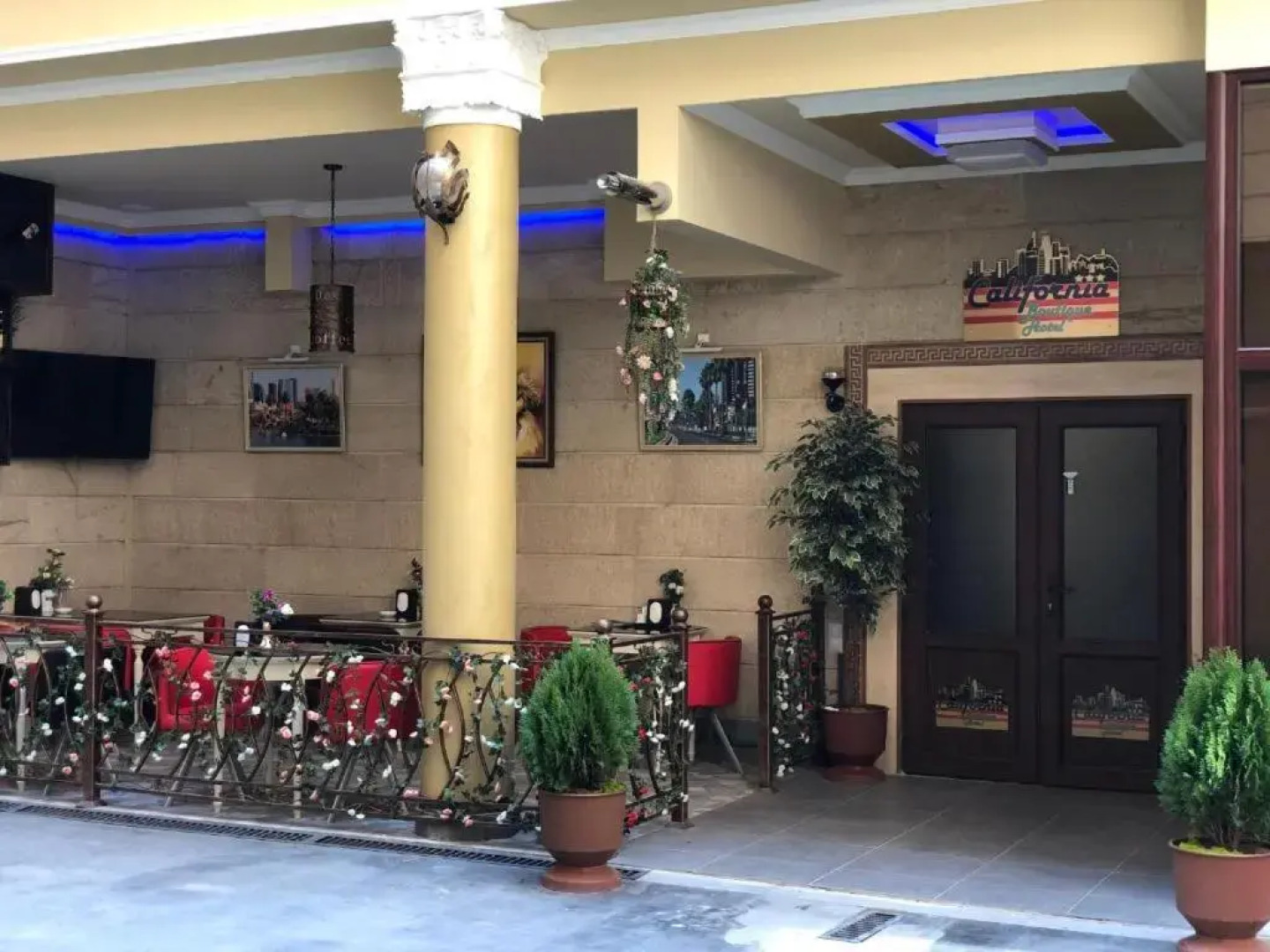 Отель California Boutique