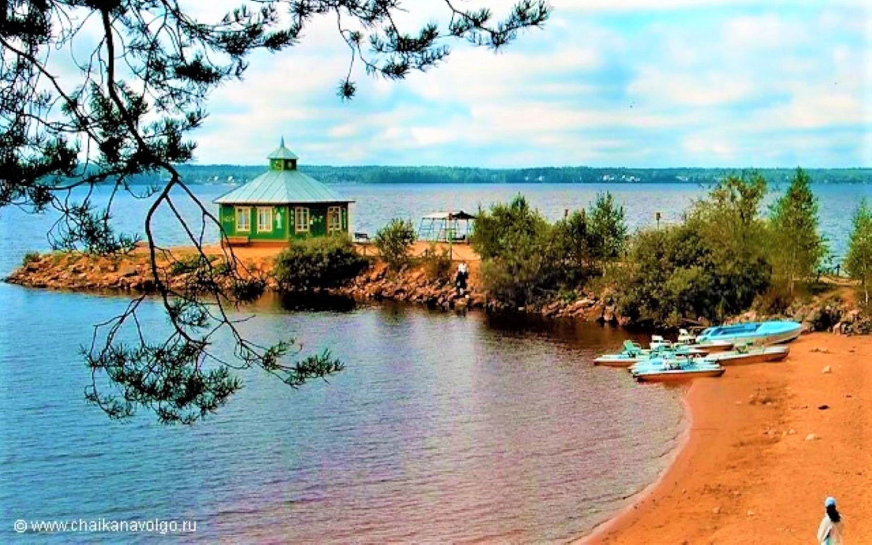 Гостевой Дом с Камином и Баней у Озера