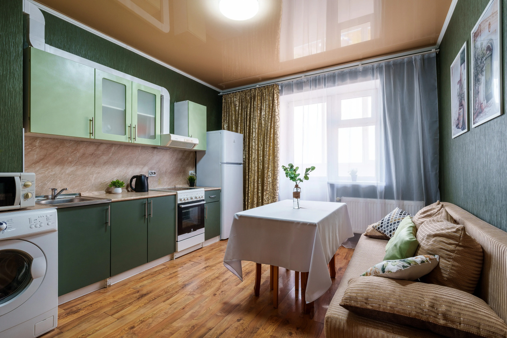 Квартира двухкомнатная Апарт-Отелика в Шаговой Доступности к Парку Галицкого