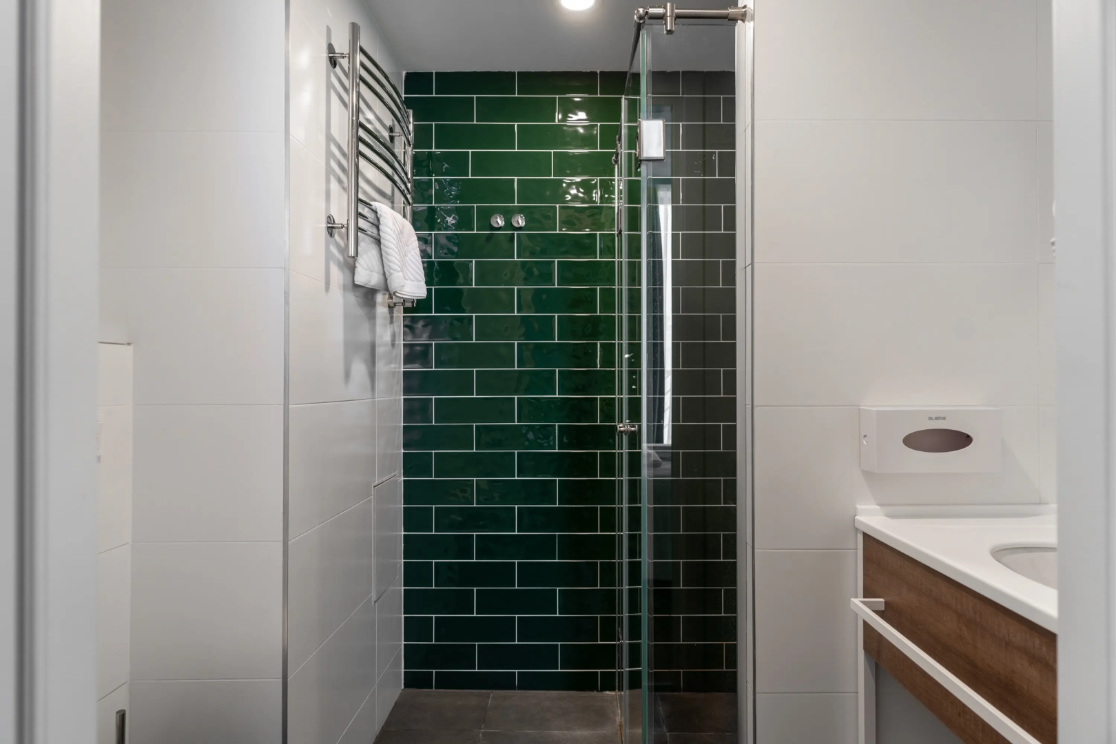 Апартаменты Дизайнерские с бассейном и морем вместимостью от 1 до 4 гостей от собственника