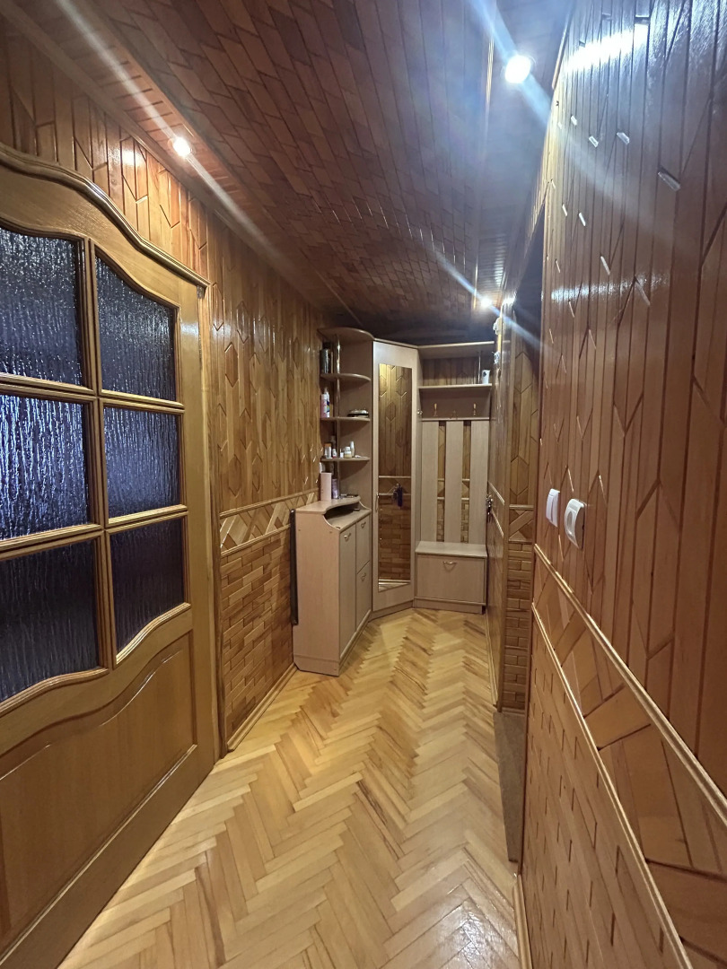 Квартира 2-х комнатная в центре посёлка Тульского