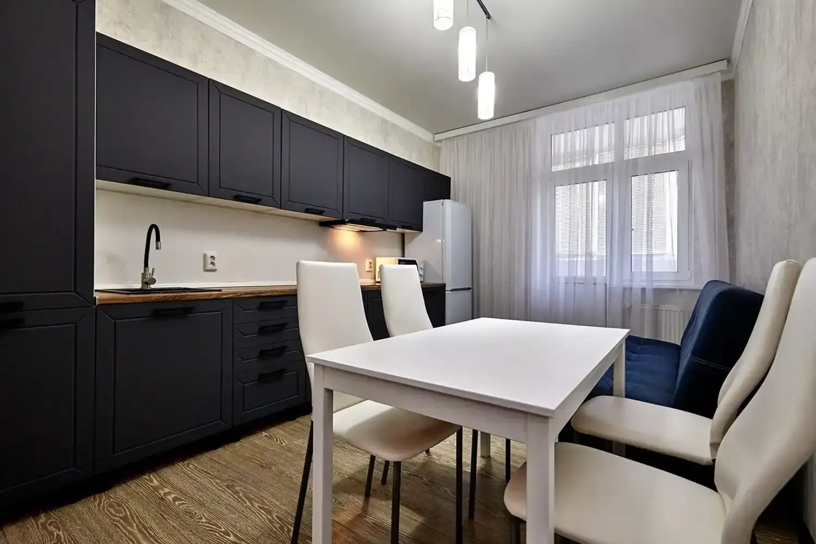 Квартира Шикарная у Парка Галицкого 6