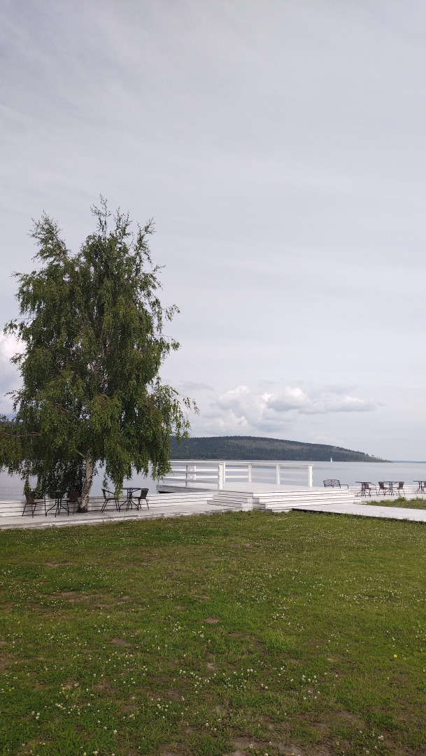 Белый берег