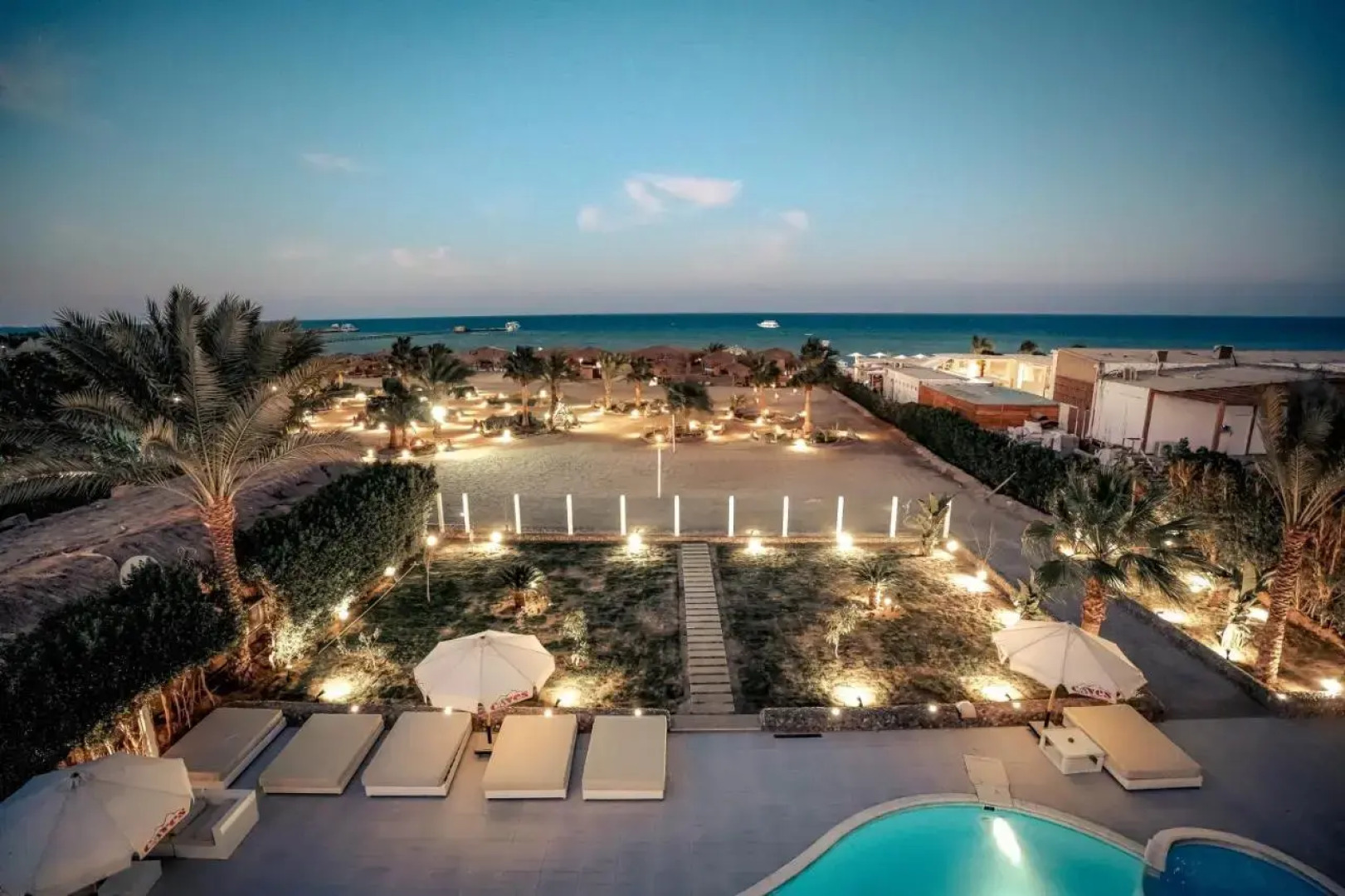 Caves Beach Resort - Adults Only