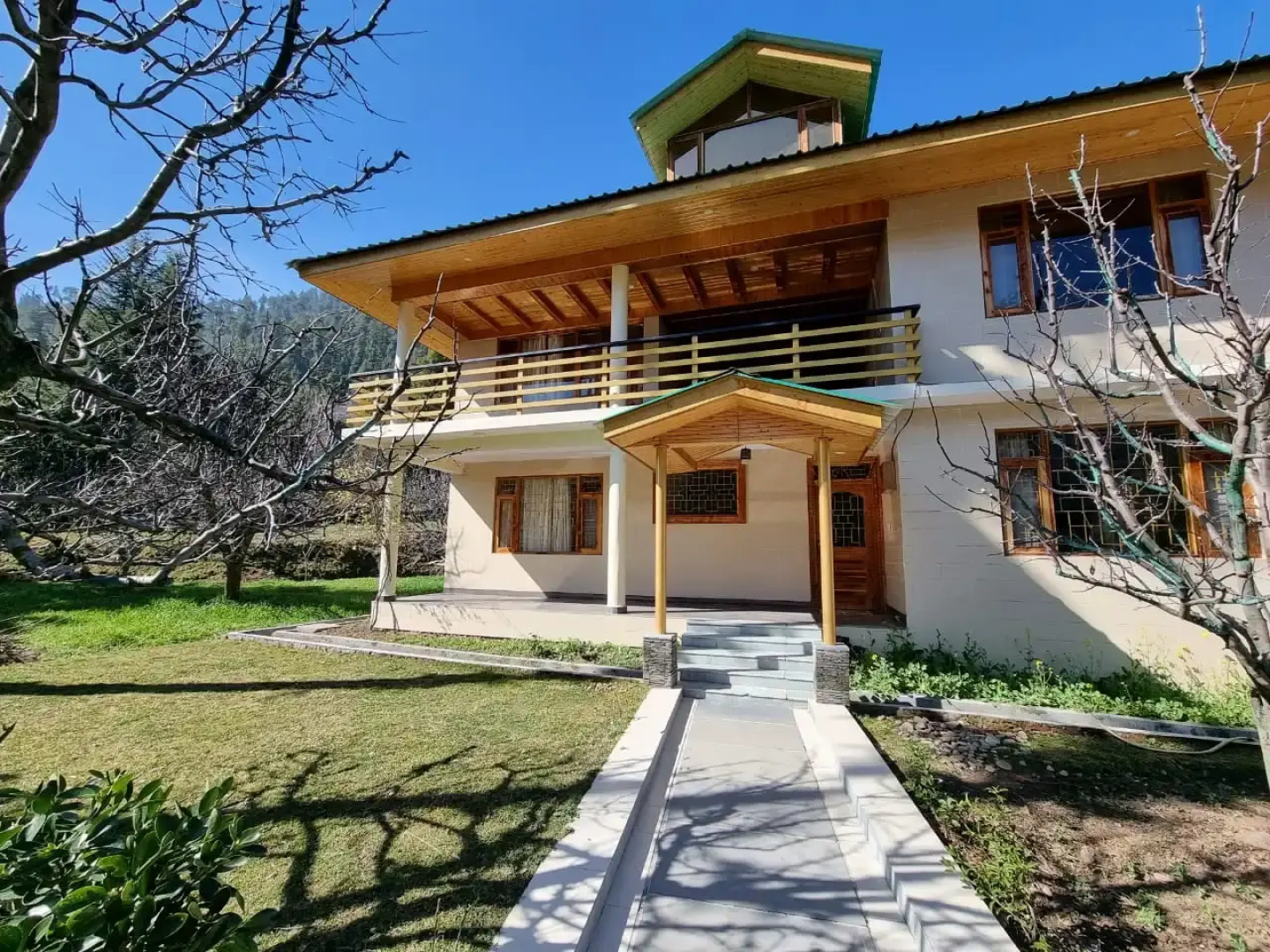 Отель Snow Peak Homes Manali