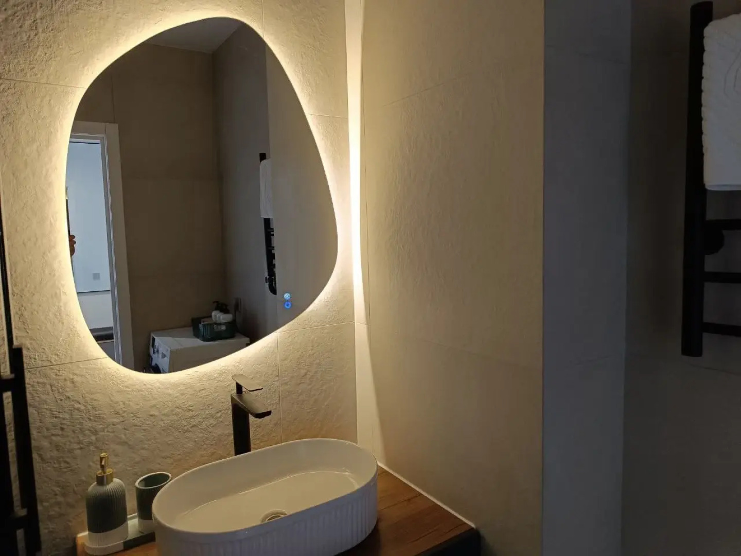 Апартаменты Дизайнерские с кухней гостиной