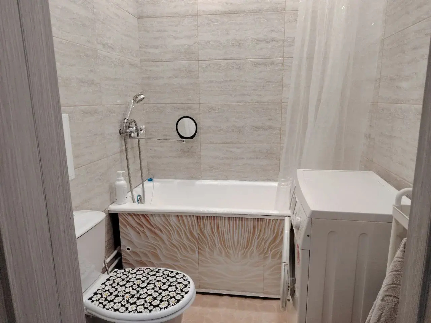 Квартира Просторная двухкомнатная квартира рядом с дк распадским