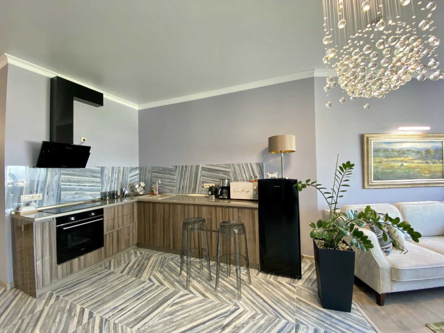 Апартаменты Happy Sky