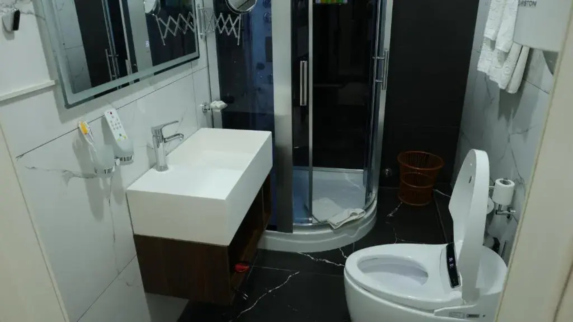 Отель Zarafshon Grand