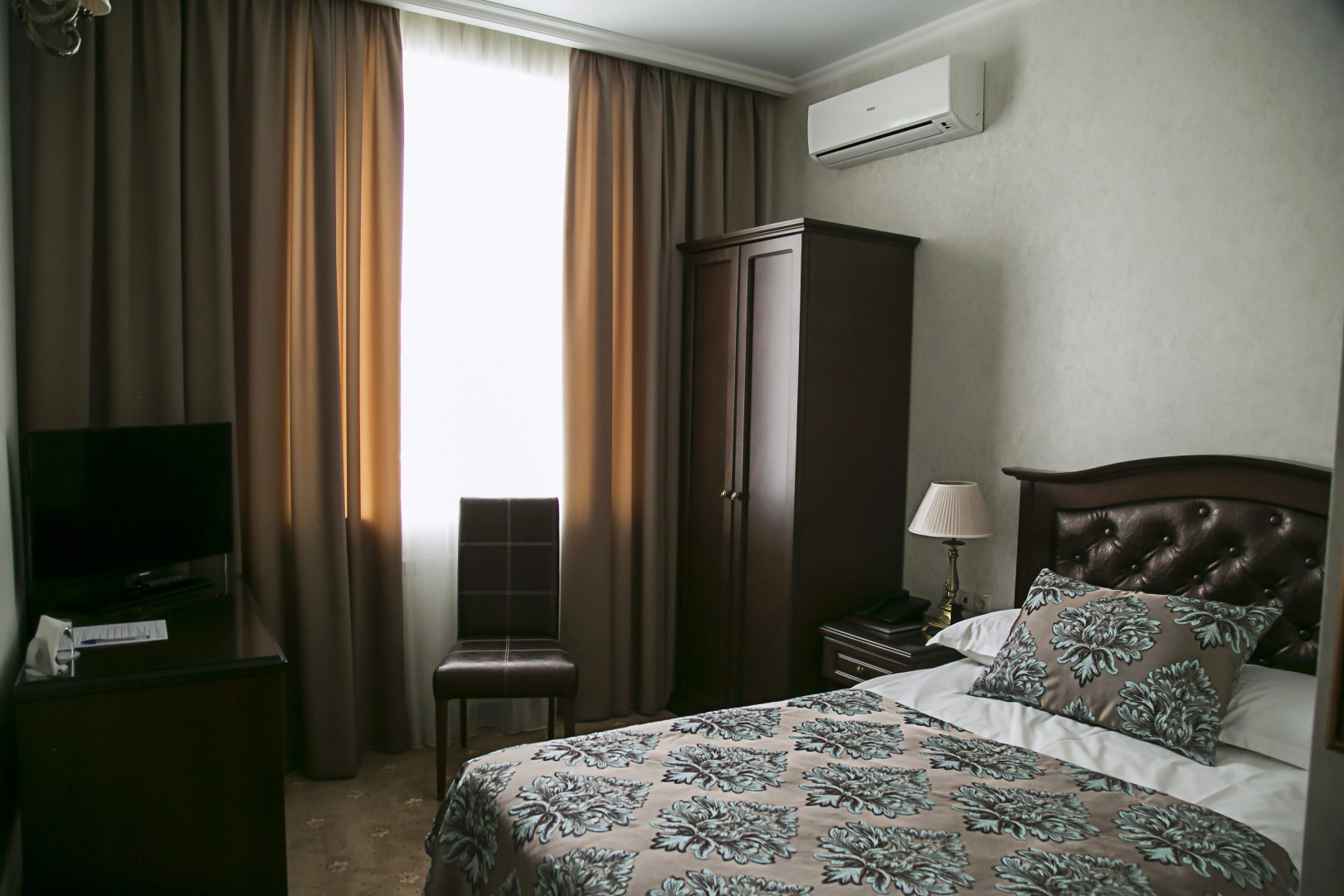 Отель Форум