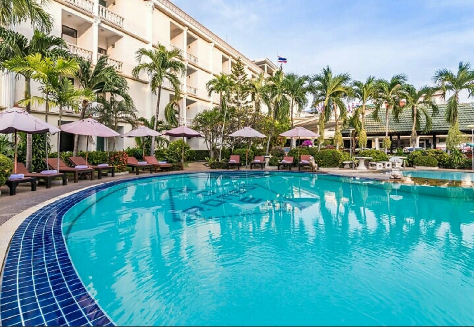 Отель Romeo Palace