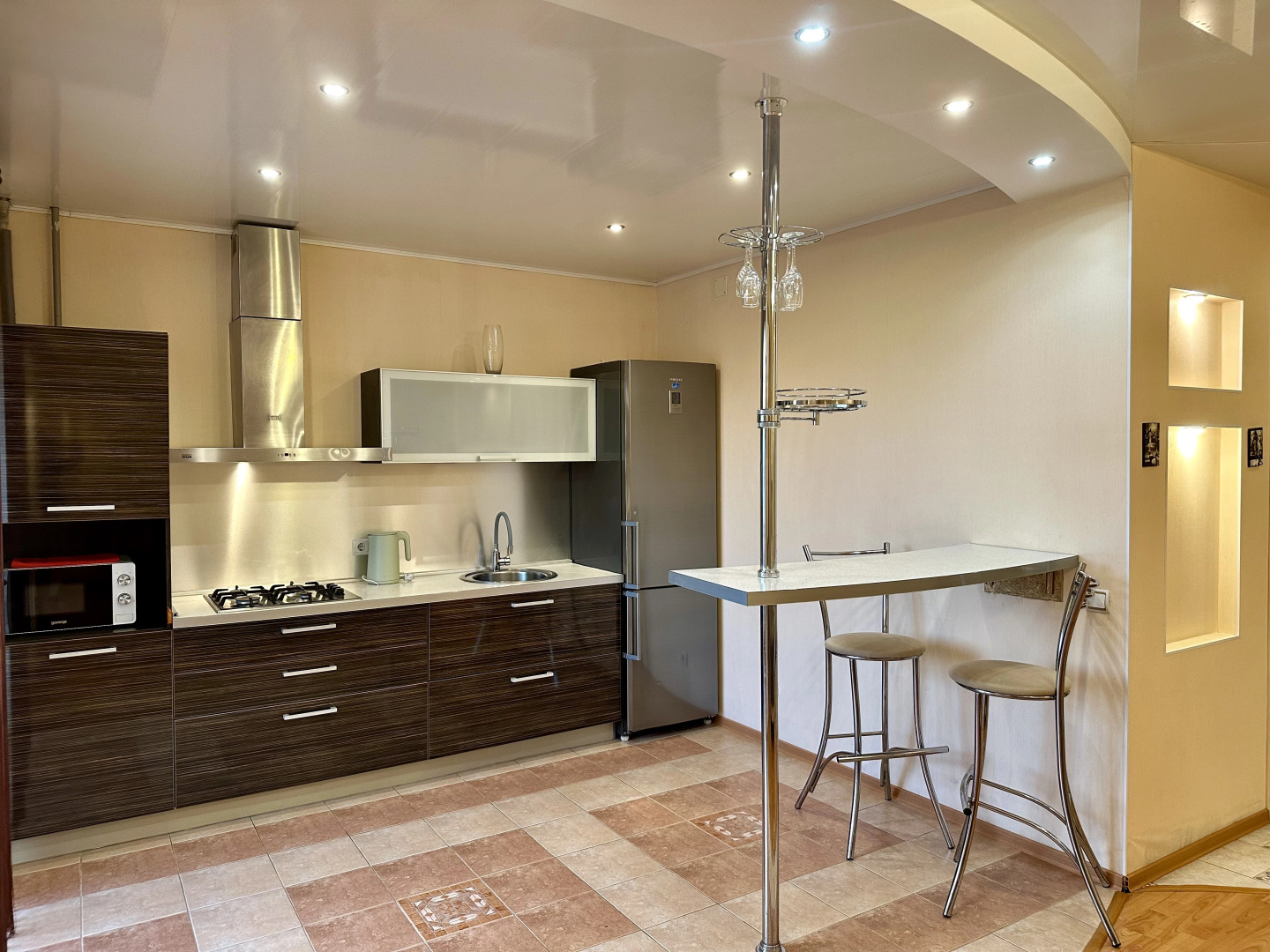 Апартаменты студия Родионова 199/2