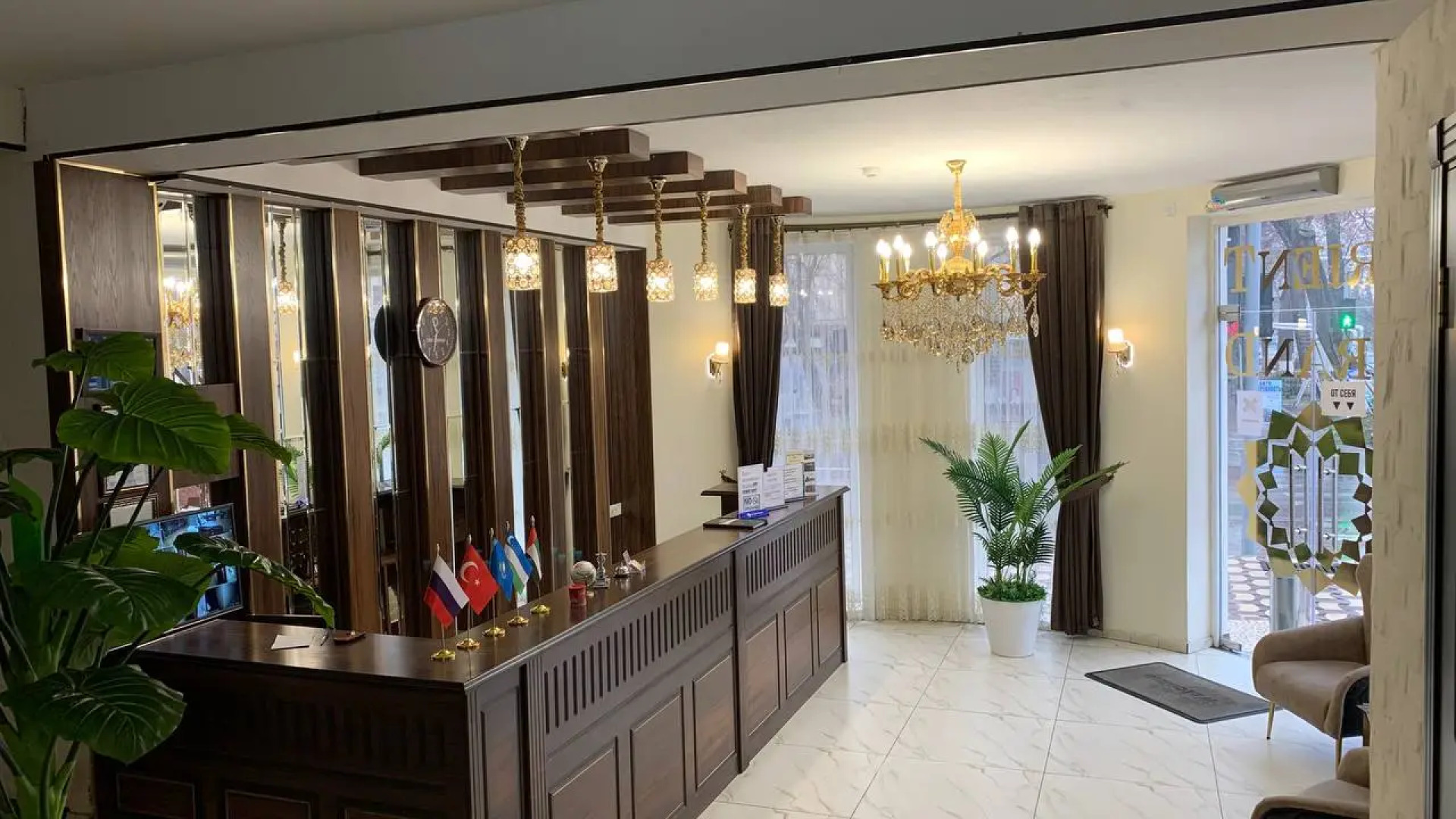 Отель Orient Grand