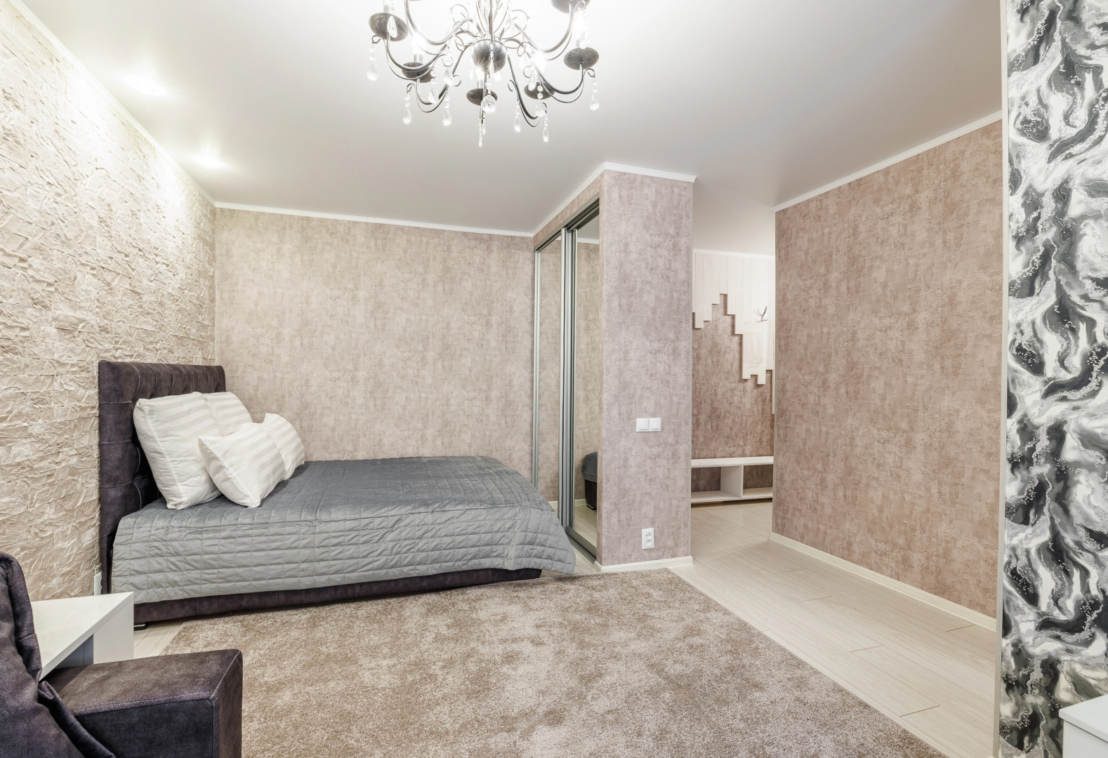 Квартира На Сойфера 19