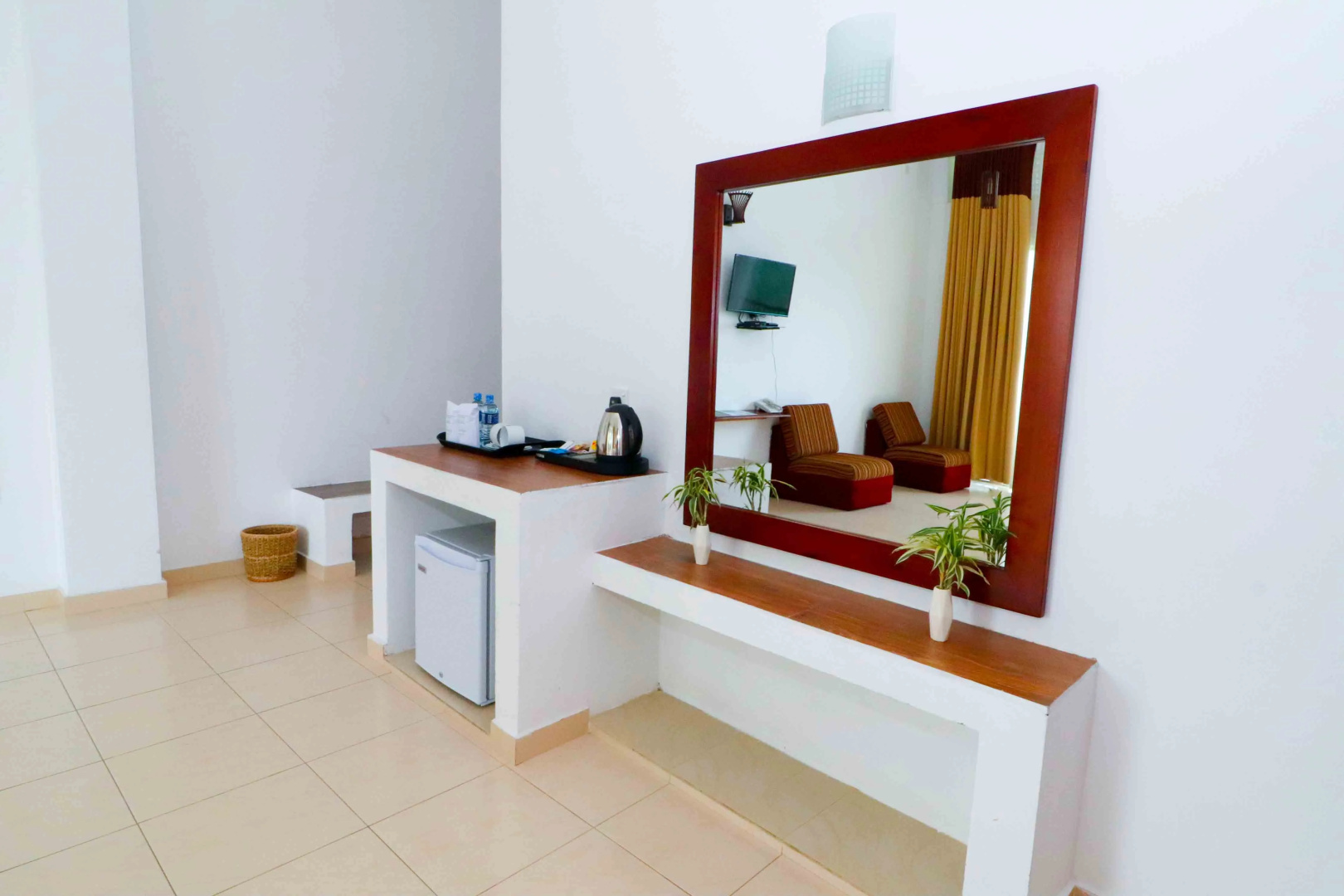 Отель Yoho Thuruliya Lodge