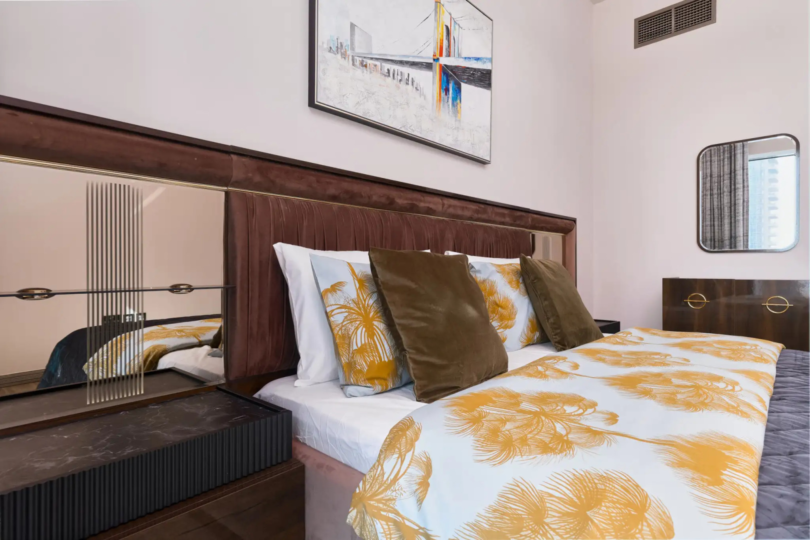 Апартаменты Welcome Home in MBL Residence