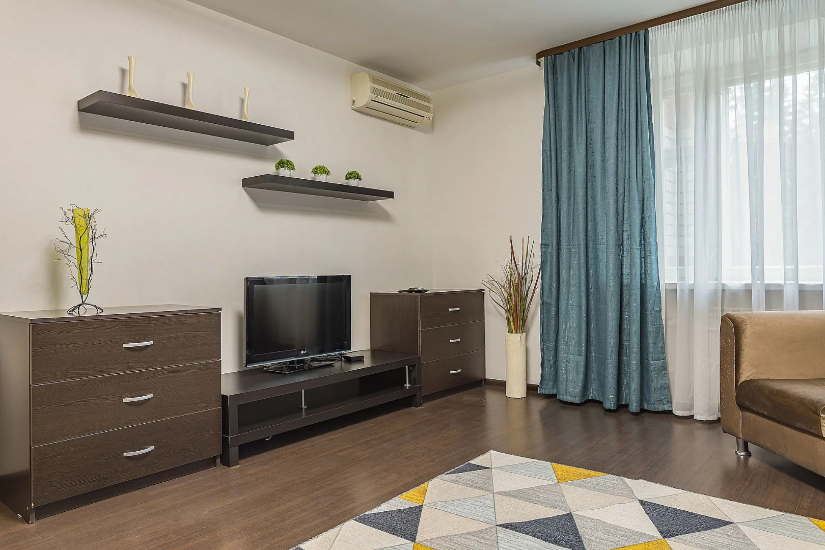 Квартира Просторная с Новым Ремонтом в Центре