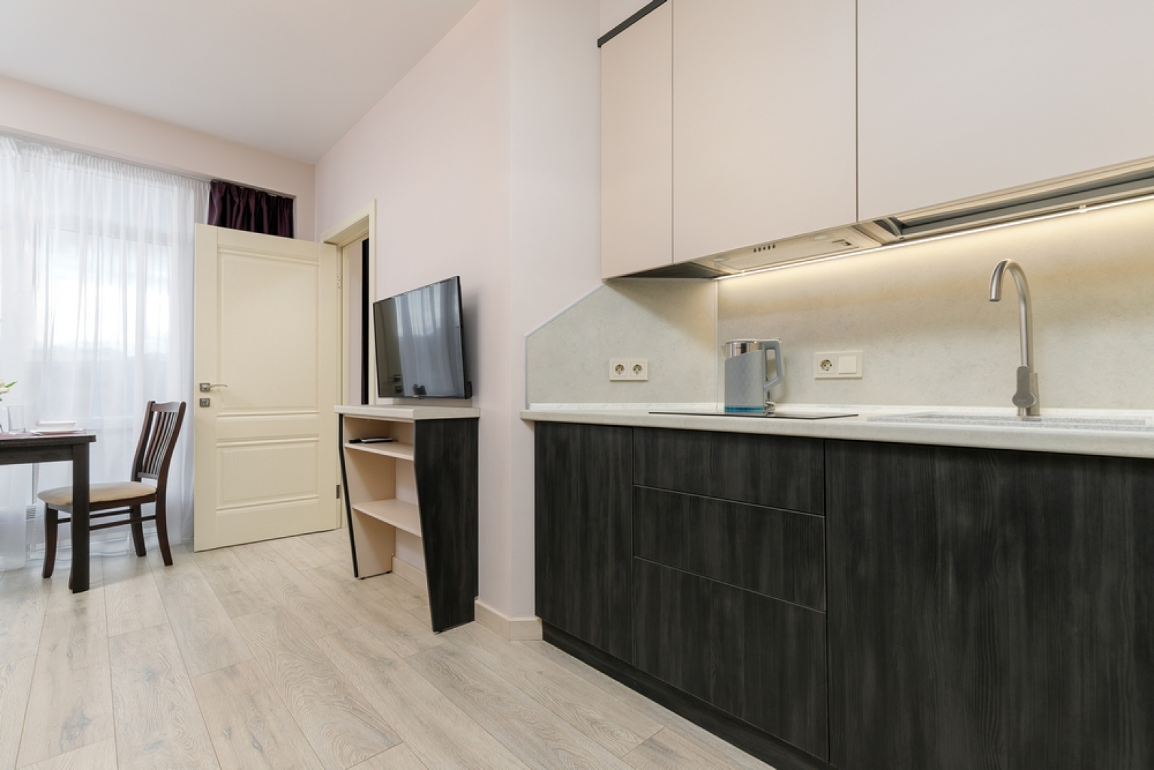 Апартаменты GeoApart Цветочная 30 5