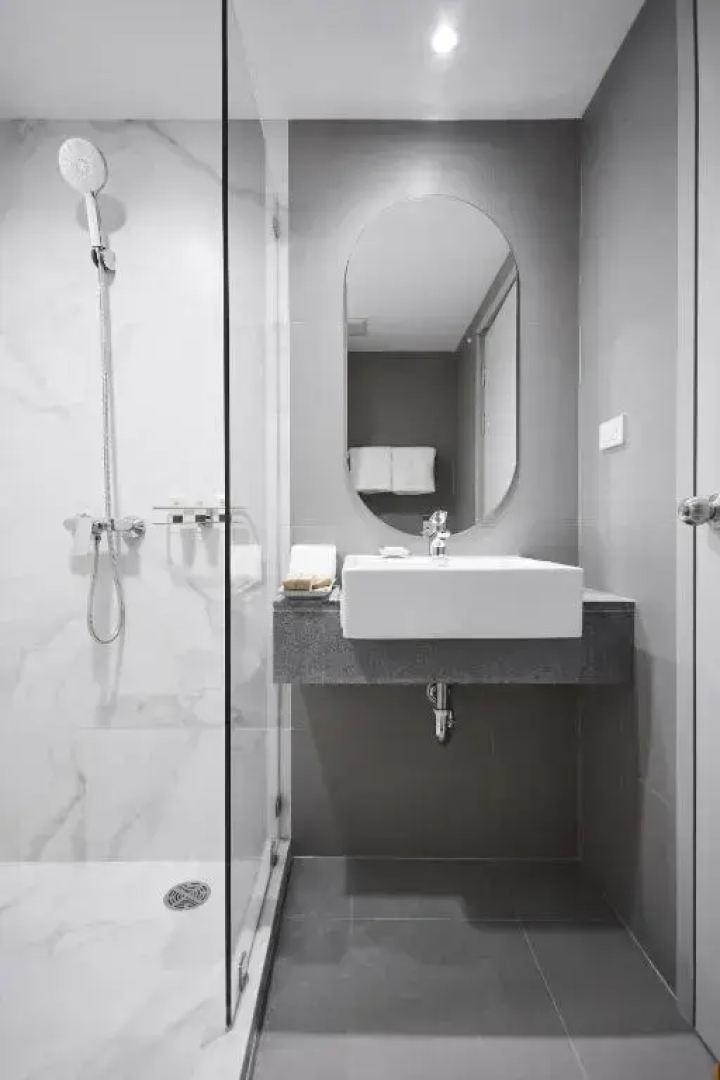 Отель 56 Surawong Hotel Bangkok