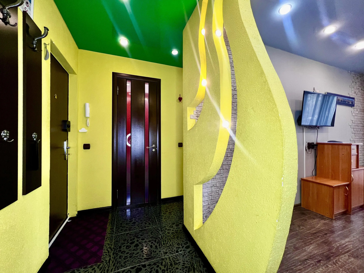 Апартаменты 51 в Центре Уютный Мурманск на Старостина, 10