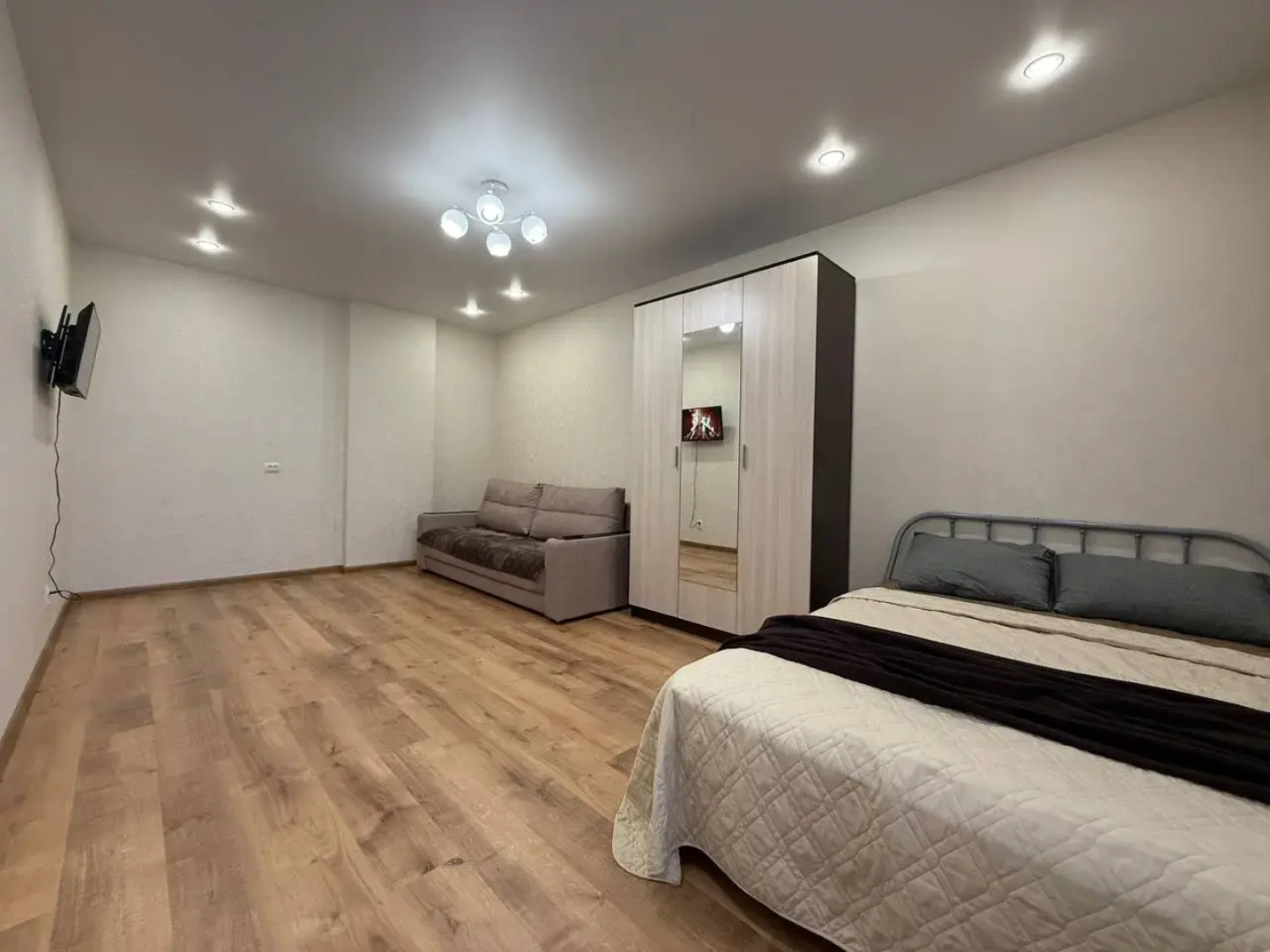 Квартира Двухкомнатная Рядом с Метро