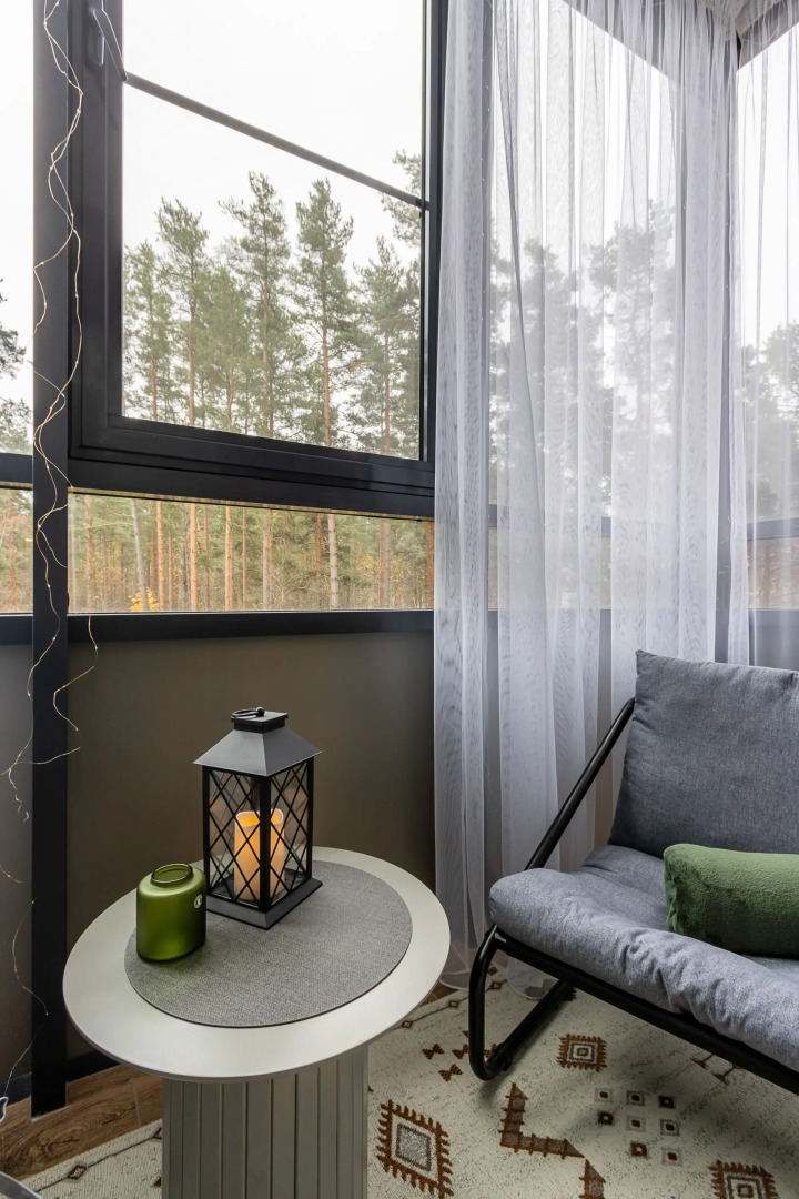 Квартира Ютно Колосья с качелью на балконе и видом на сосны в Зеленогорске