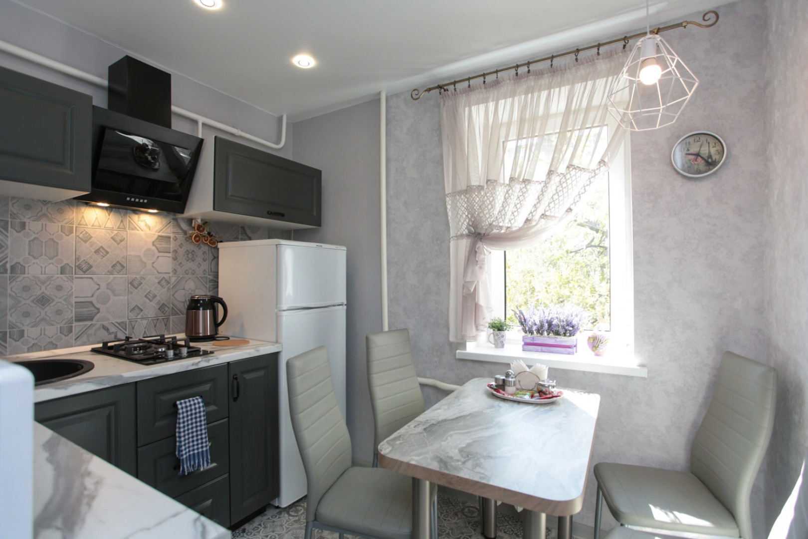 Апартаменты  от Алекса в Центре Рядом с Основными Достопримечательностями