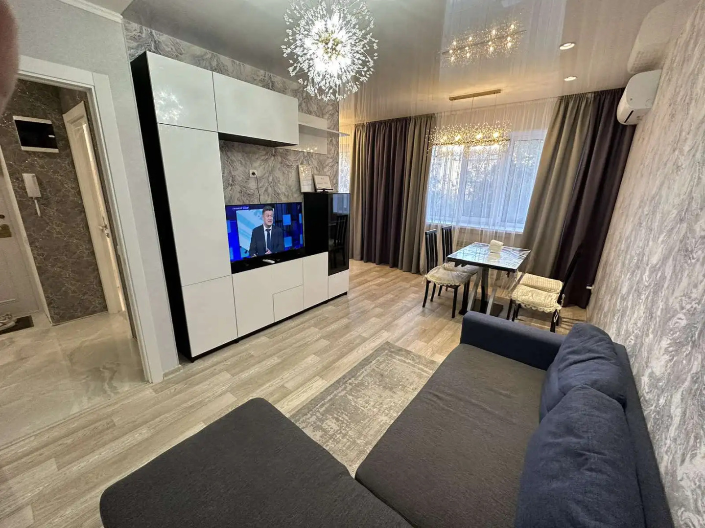 Апартаменты Двушка у Кремля с Евроремонтом