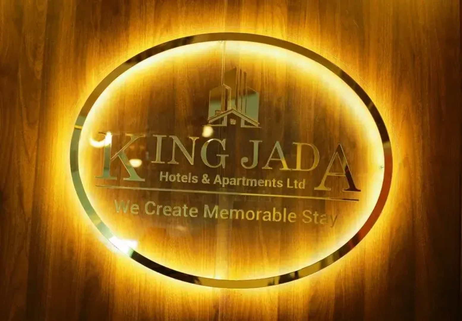Отель King Jada Apartments & Hotel